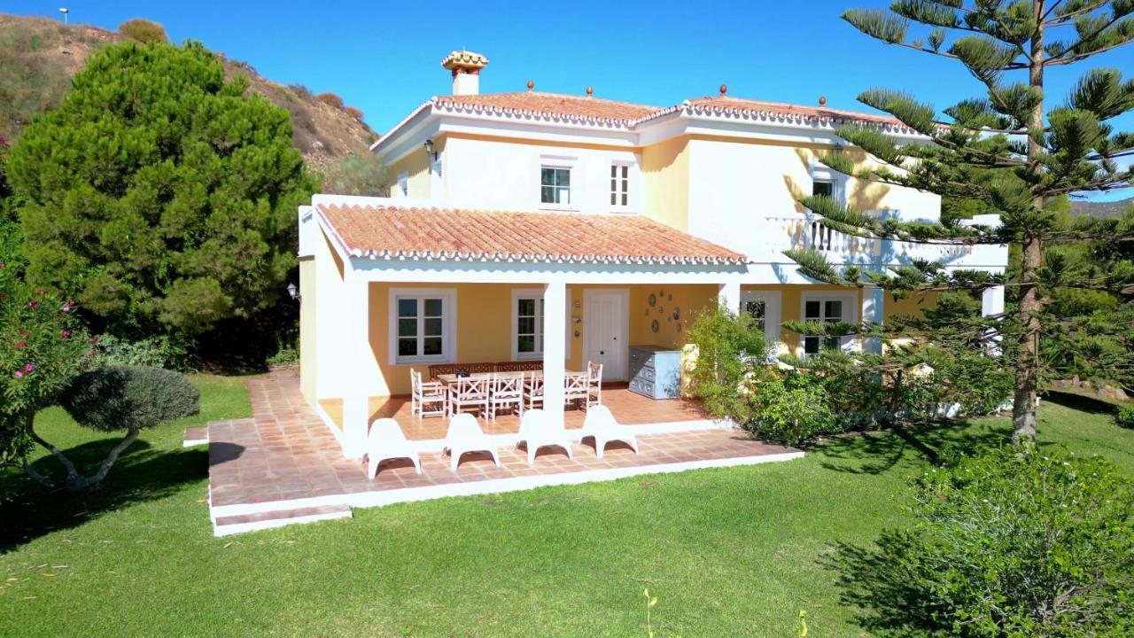Gran villa con vistas al mar y piscina privada Málaga Esterno foto
