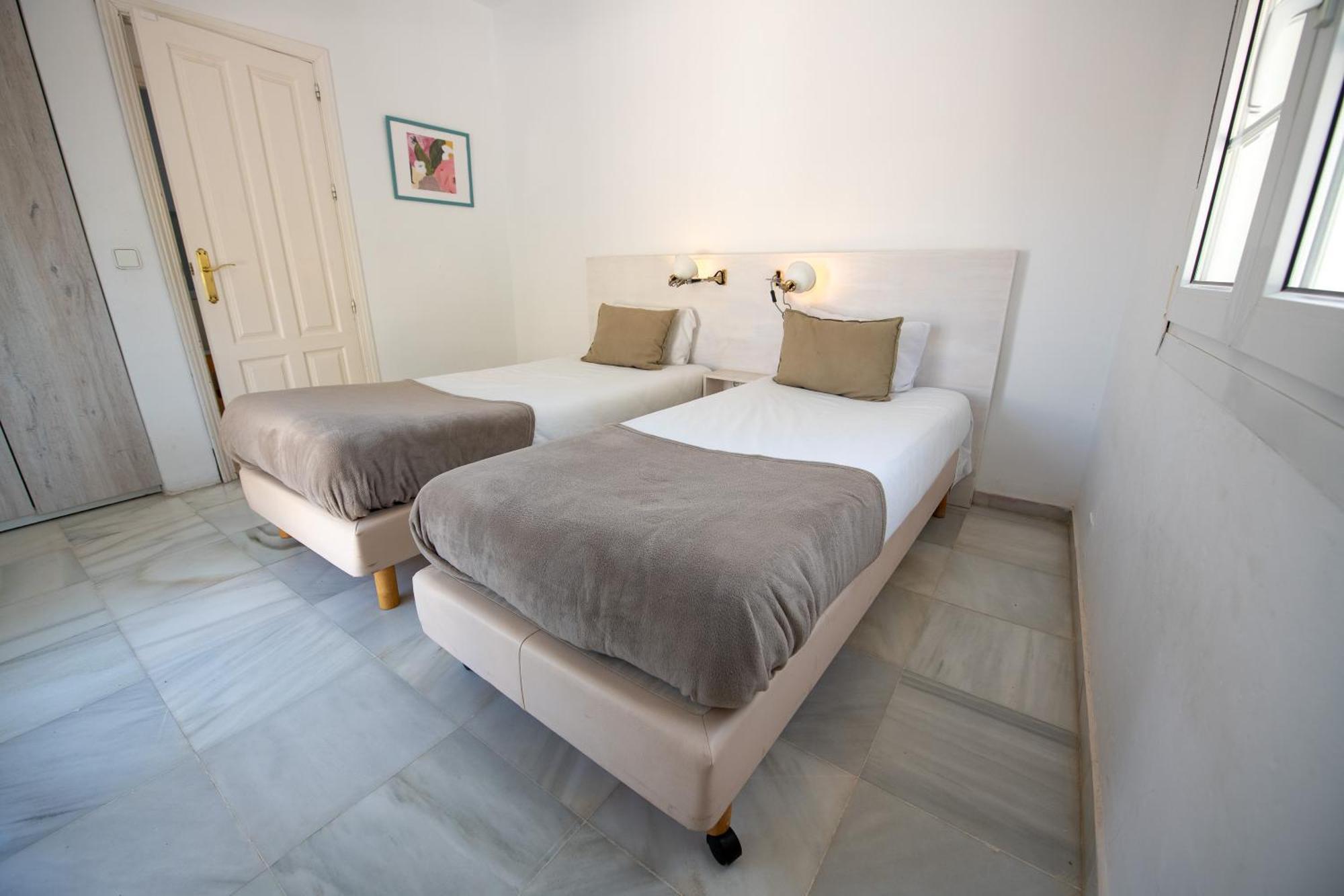 Gran villa con vistas al mar y piscina privada Málaga Esterno foto