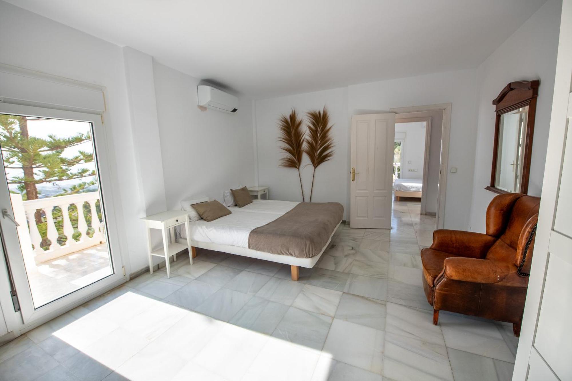 Gran villa con vistas al mar y piscina privada Málaga Esterno foto